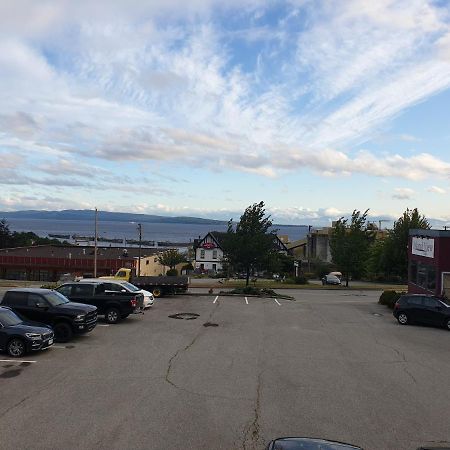 Island View Lodge Пауъл Ривър Екстериор снимка