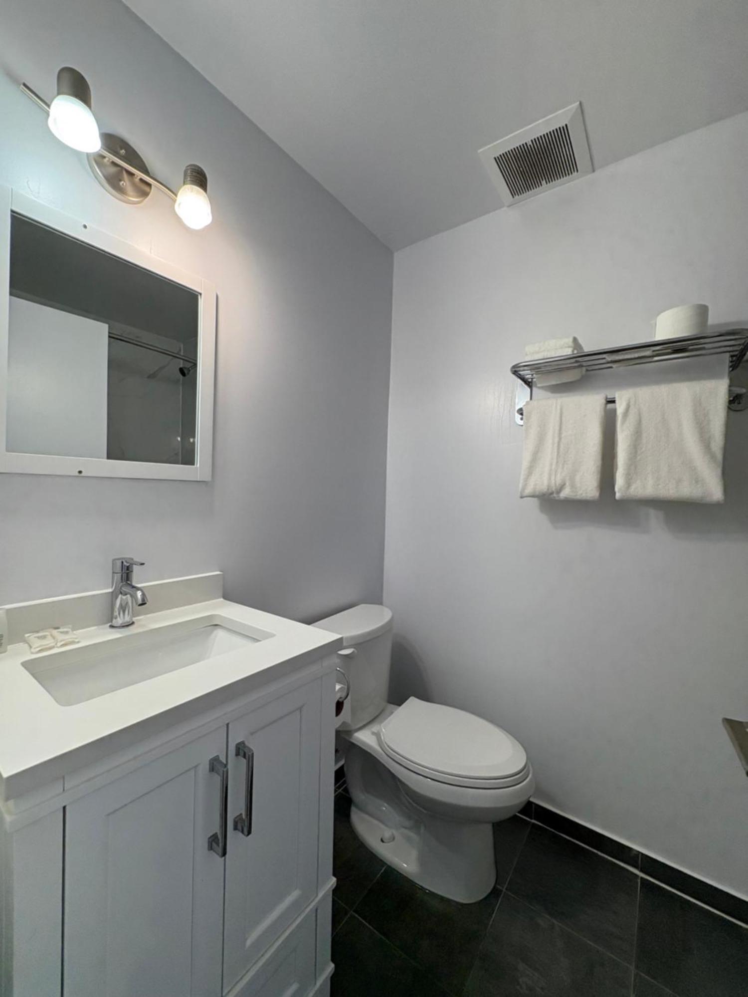 Island View Lodge Пауъл Ривър Екстериор снимка